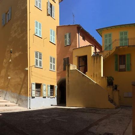 Between The Roofs Of Menton Old Town And The Sea ภายนอก รูปภาพ